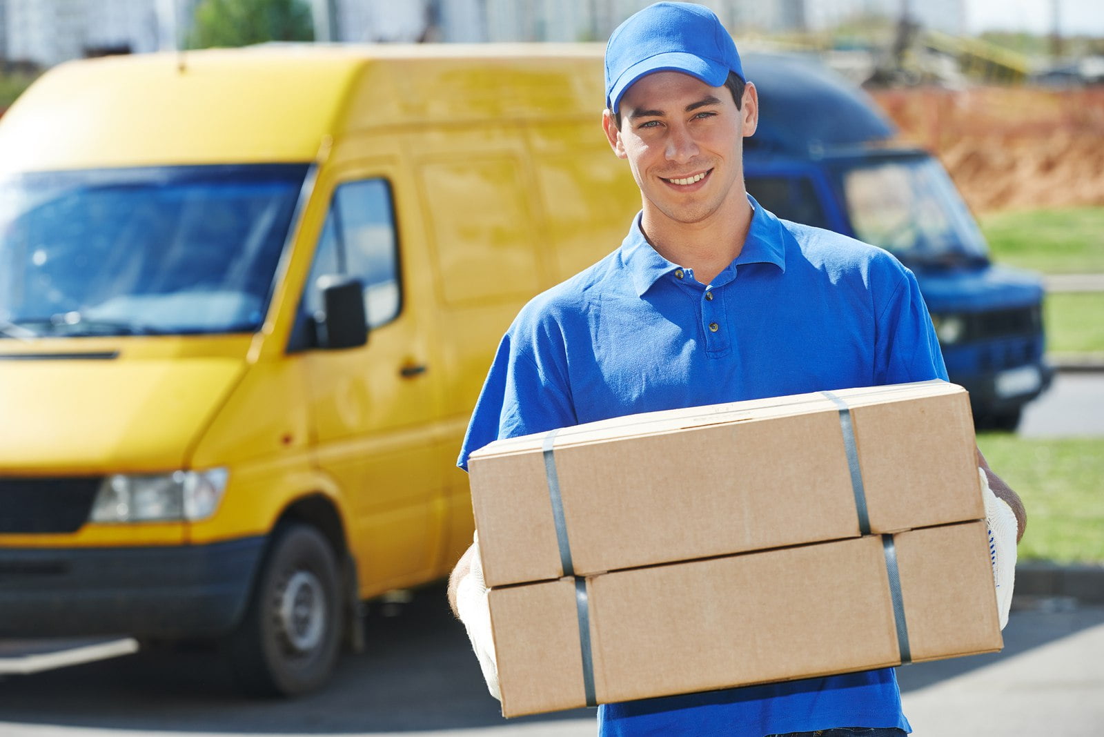 7 TOP BENEFITS OF OUTSOURCING COURIER SERVICES 1