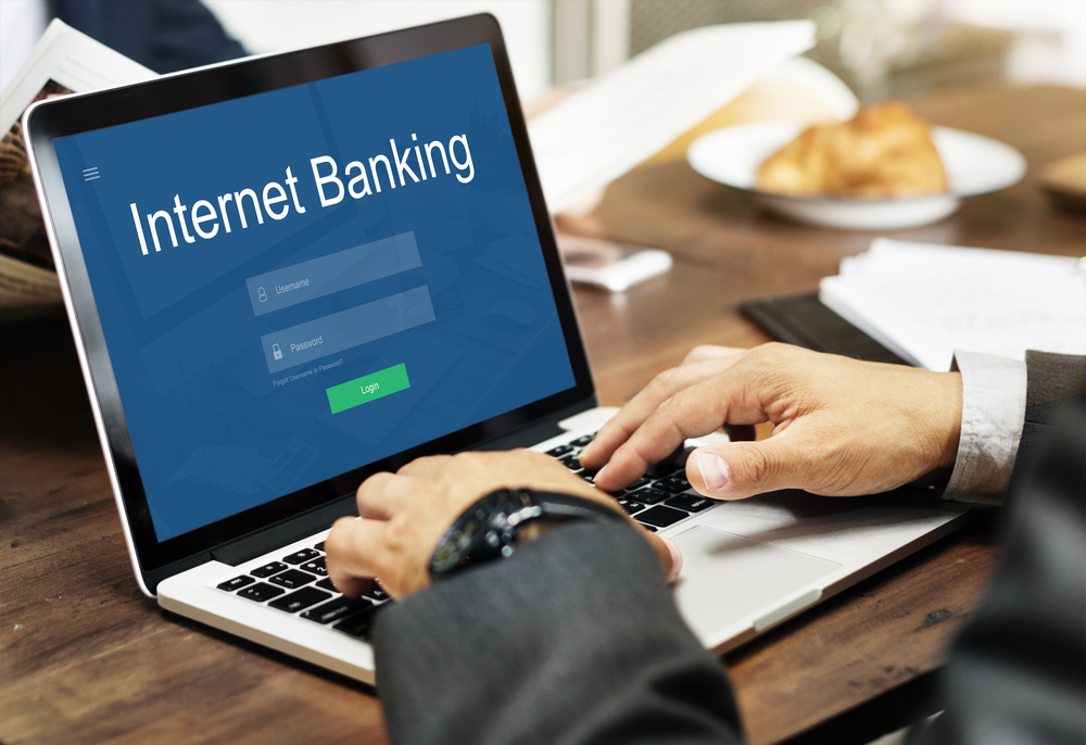 Use Internet Banking to Pay Bills from Your Smartphone Anywhere Anytime